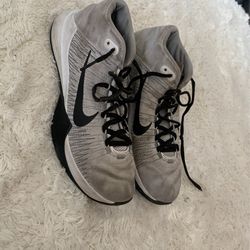 Basketball Court shoes