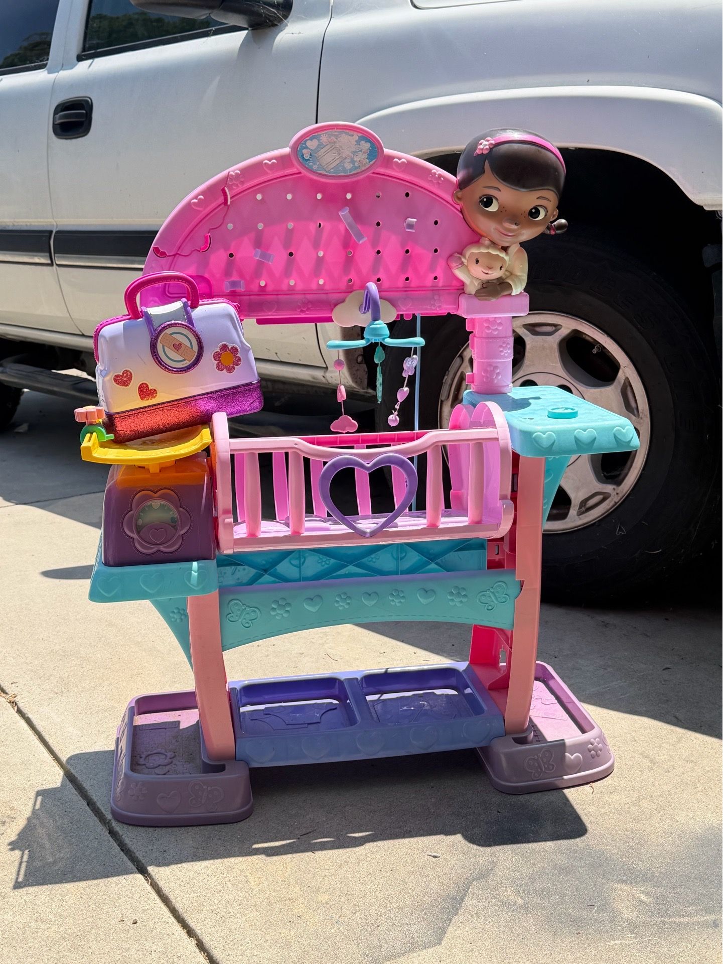 Doc mcstuffin toy