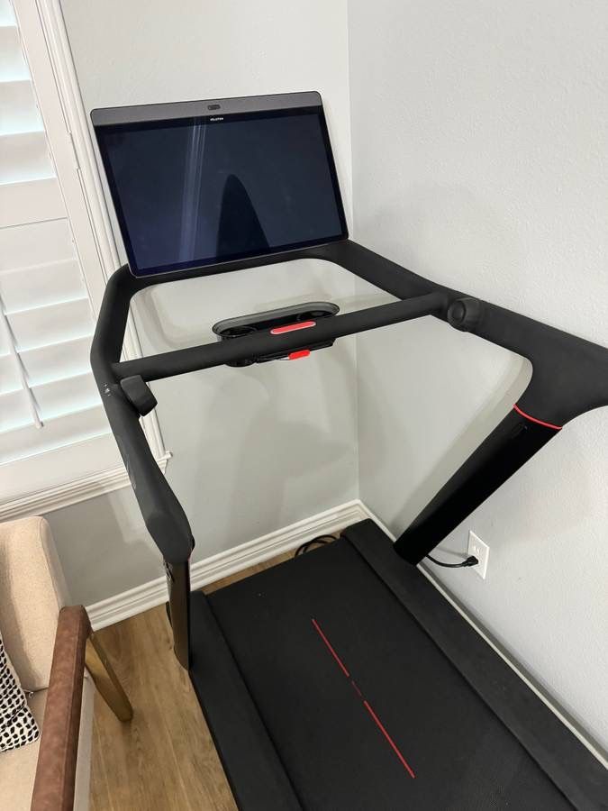 Peloton Tread