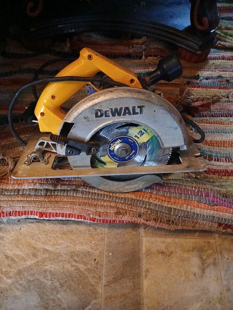 Dewalt SKILLSAW