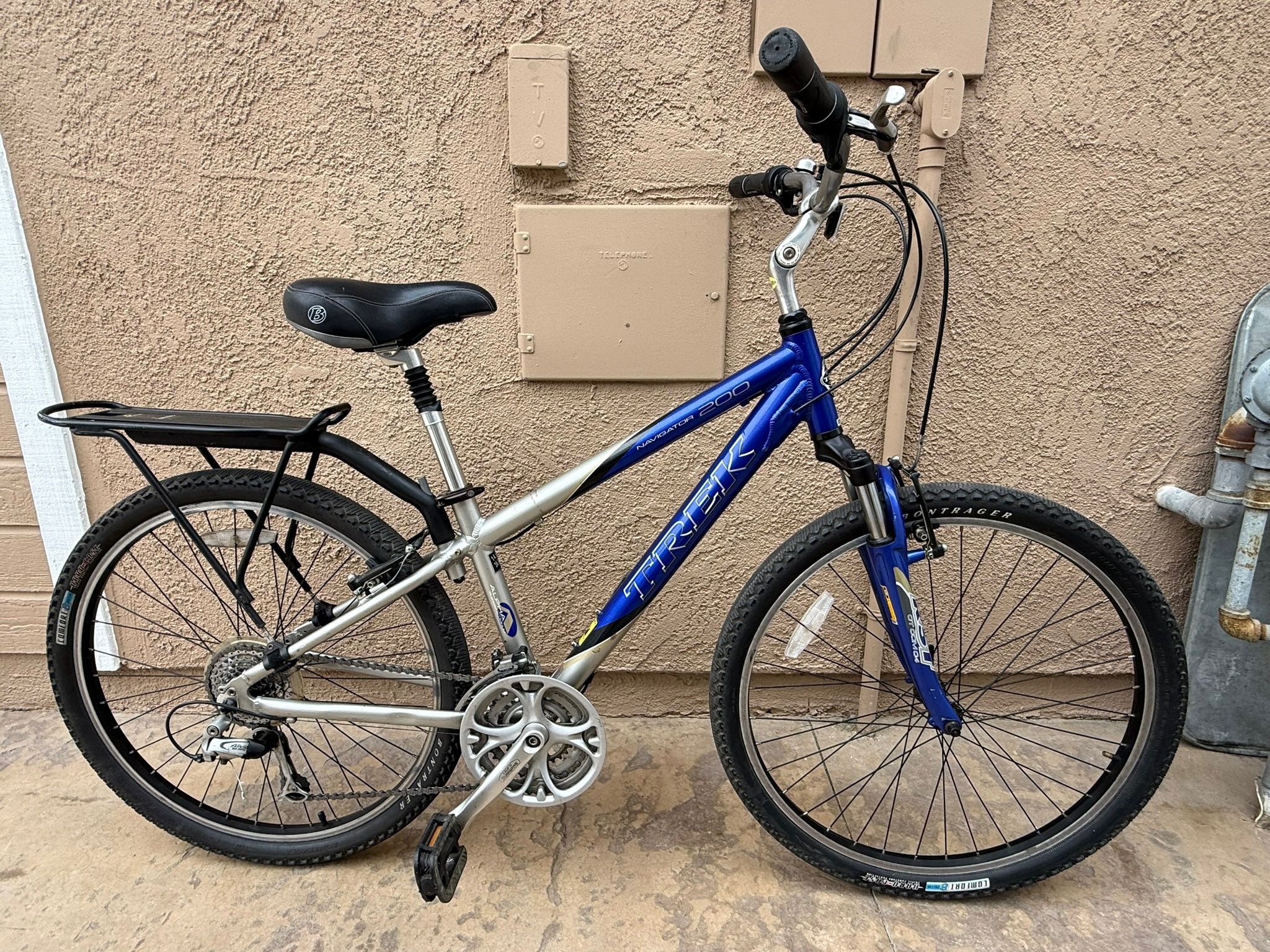 Trek Navigator 200 Hybrid Trail Road Bike Shimano Alivio Super Lightweight Rack Fully tuned, dialed in and ready to ride, it does not need anything.