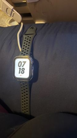Apple Watch SE Nike