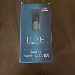 Luxe Makeup Brush Cleanser