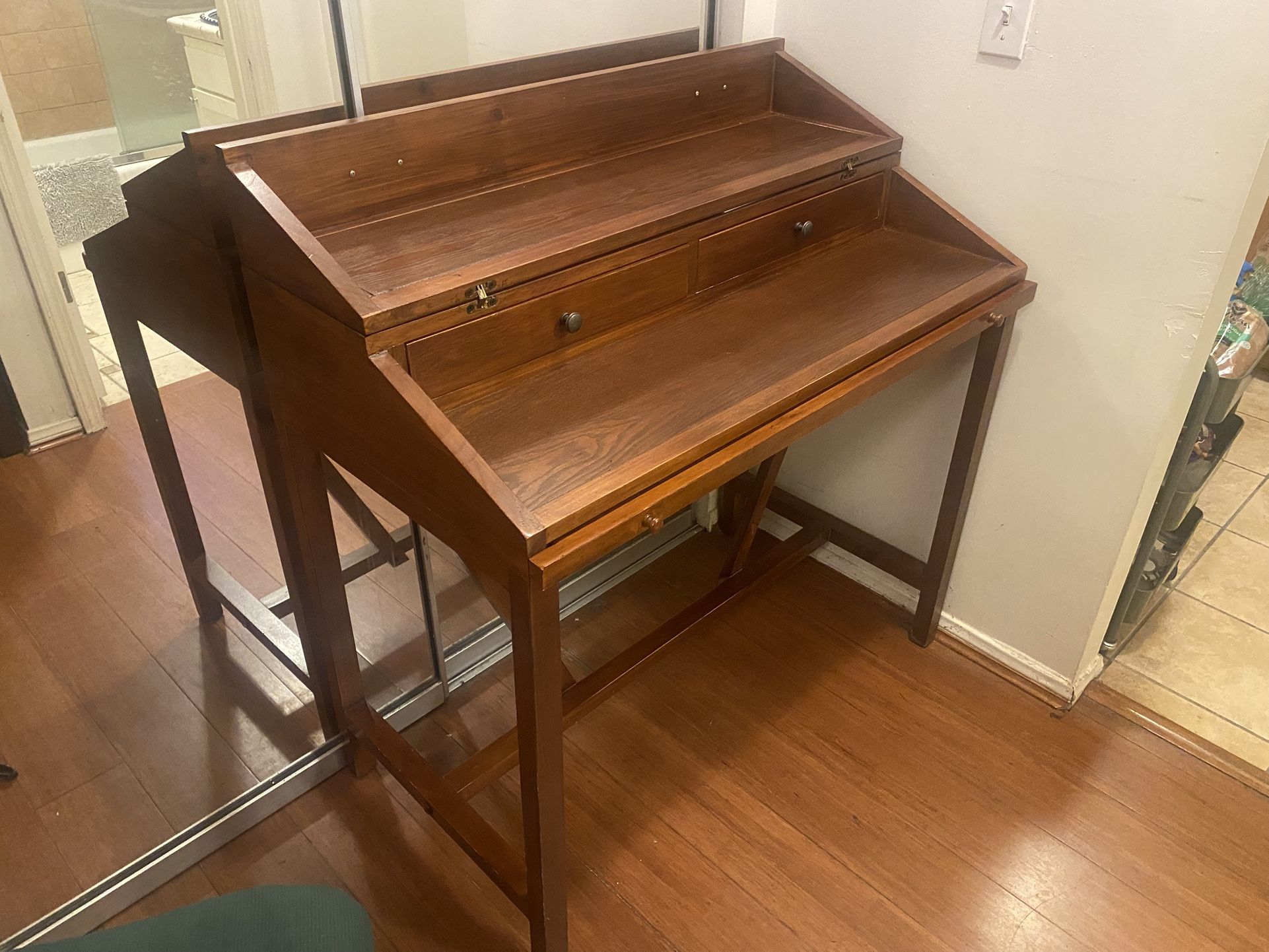 SAFAVIEH Derby Dark Walnut Writing Desk