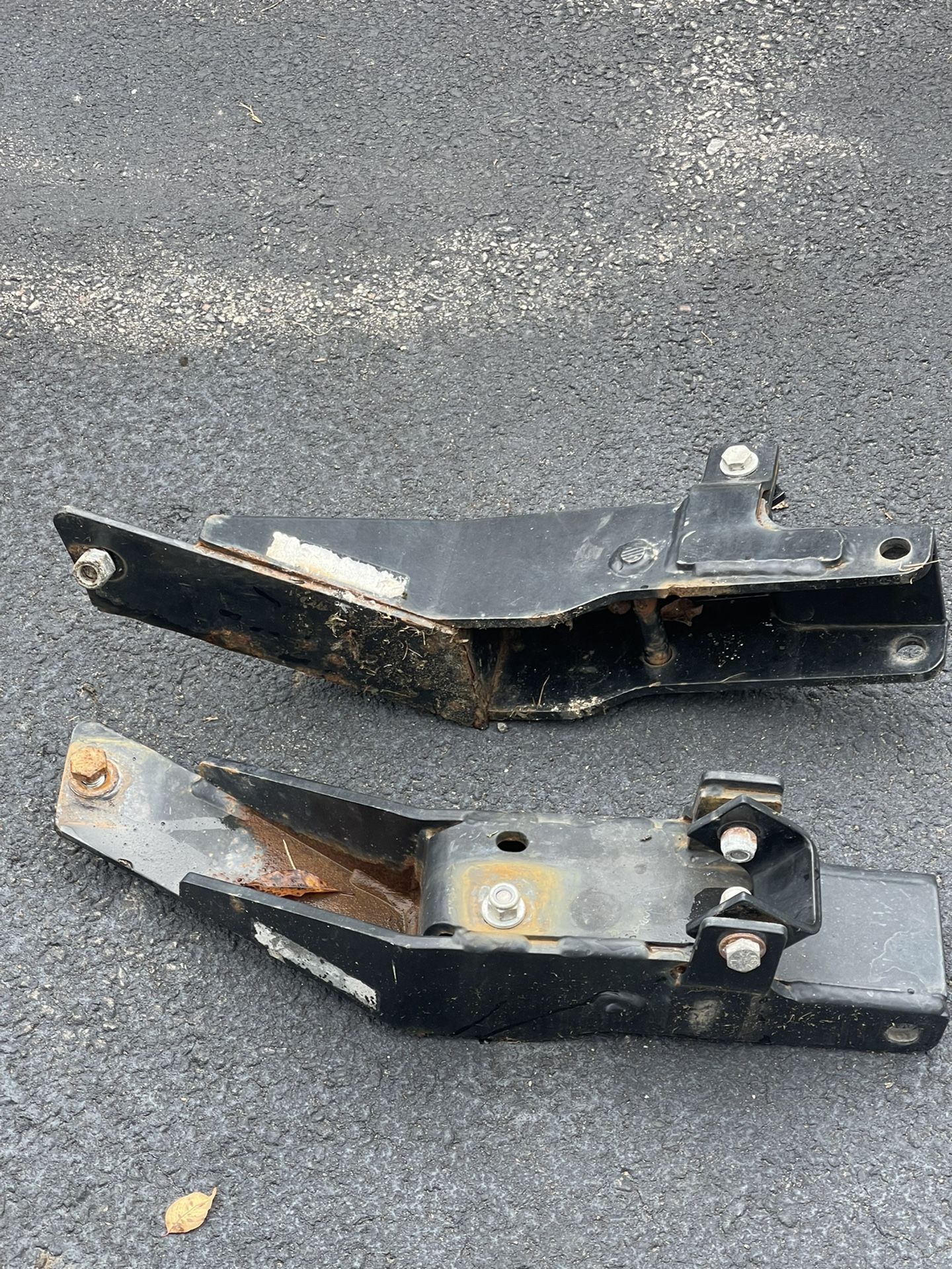 Western plow frames truckside