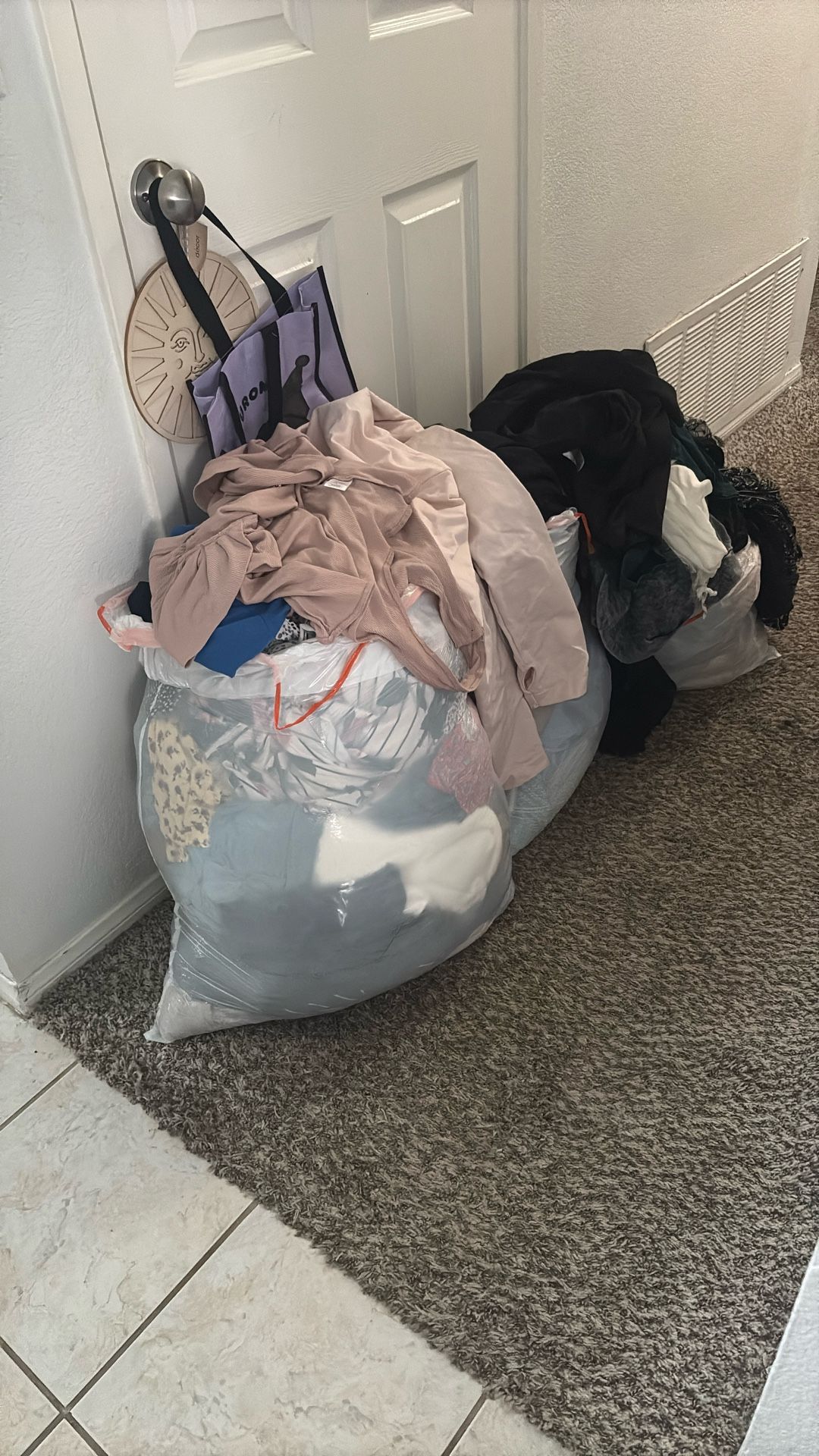 Women’s Clothes M-L