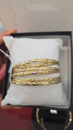 14k Bangles