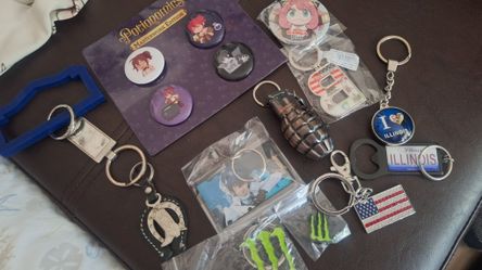 Keychain/Pin lot/AX Exclusives