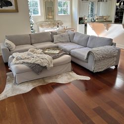 Haverty’s Sectional