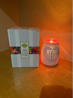Scentsy wax warmer