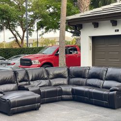 Couch/Sofa Sectional - LIKE NEW - Dark Brown - Recliners - Leather - Delivery Available 🚛