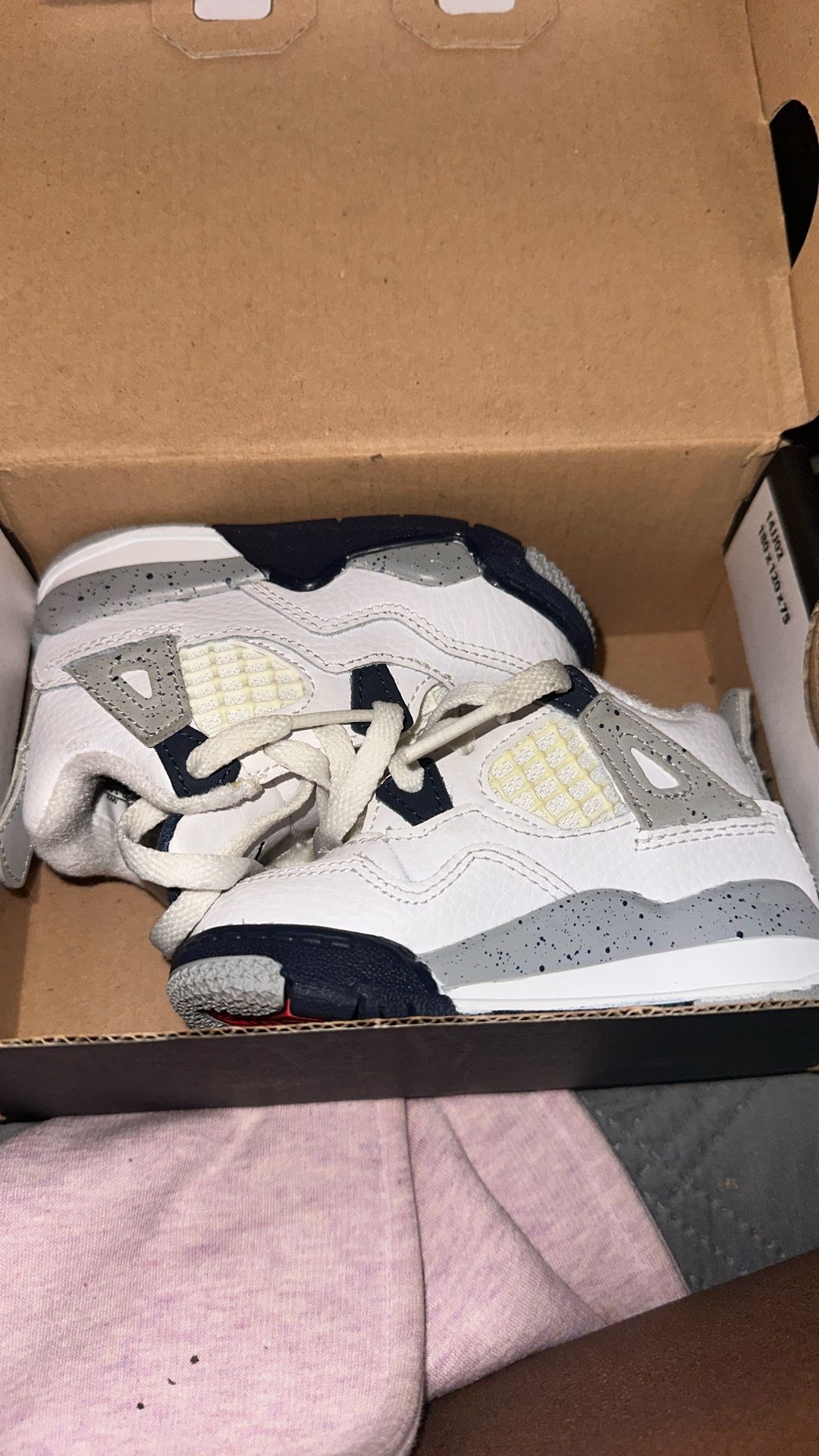 Jordan 4 Retro