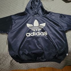 Retro addidas sweater.