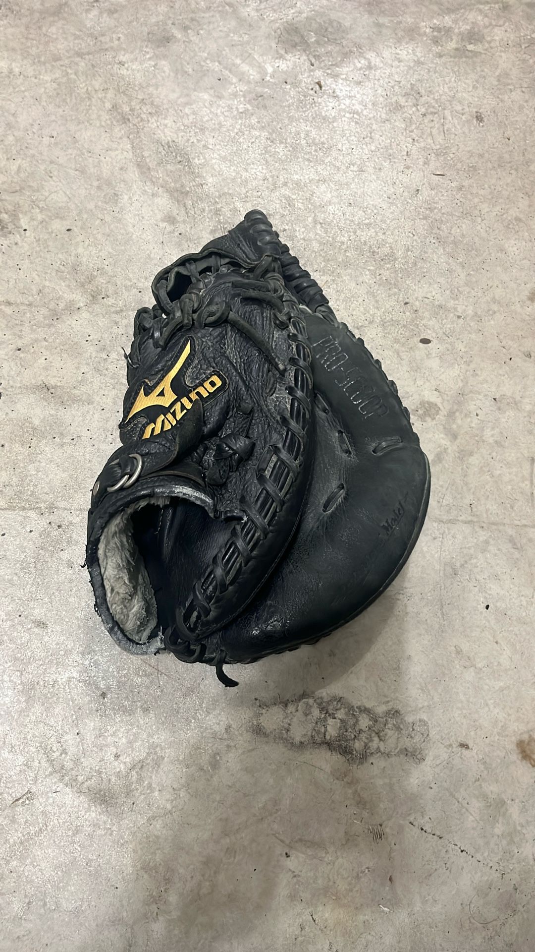 Catchers Baseball Glove