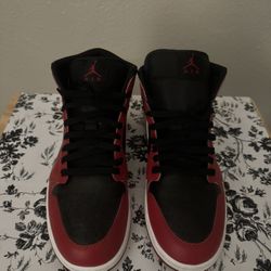 Jordan 1 Mid Gym 