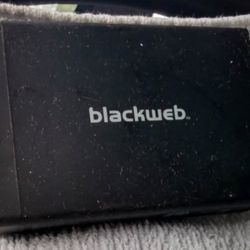 20w BLACKWEB DUEL WIRELESS CHARGING PAD WORKS VERY WELL CHARGES FAST