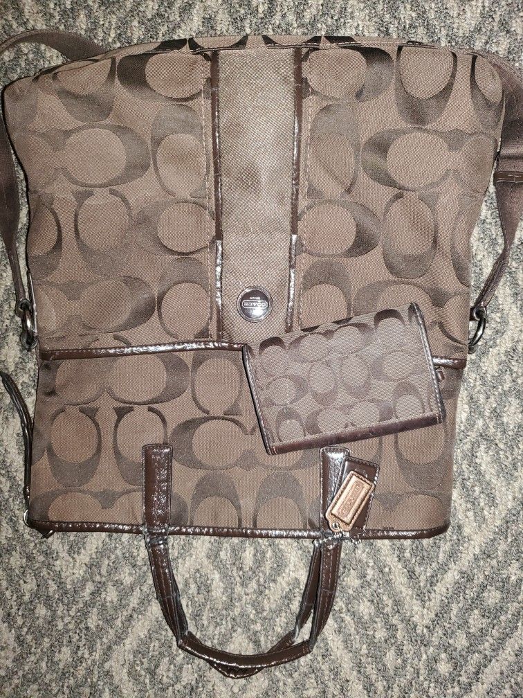 Chocolate Colored Coach Purse for Sale in WA OfferUp
