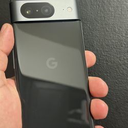Google pixel 8 128gb black color pink line come and goes on screen