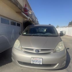 2006 Toyota CE 