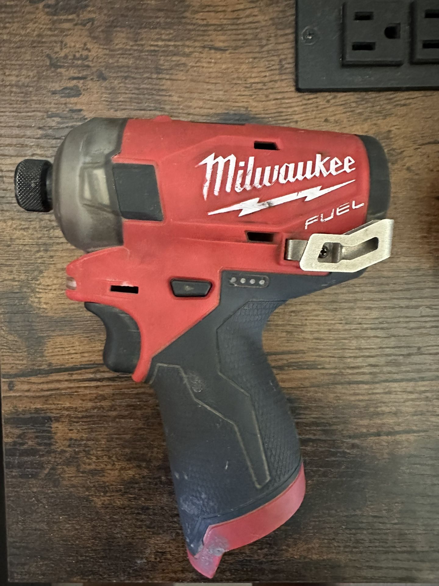 Milwaukee Surge M12