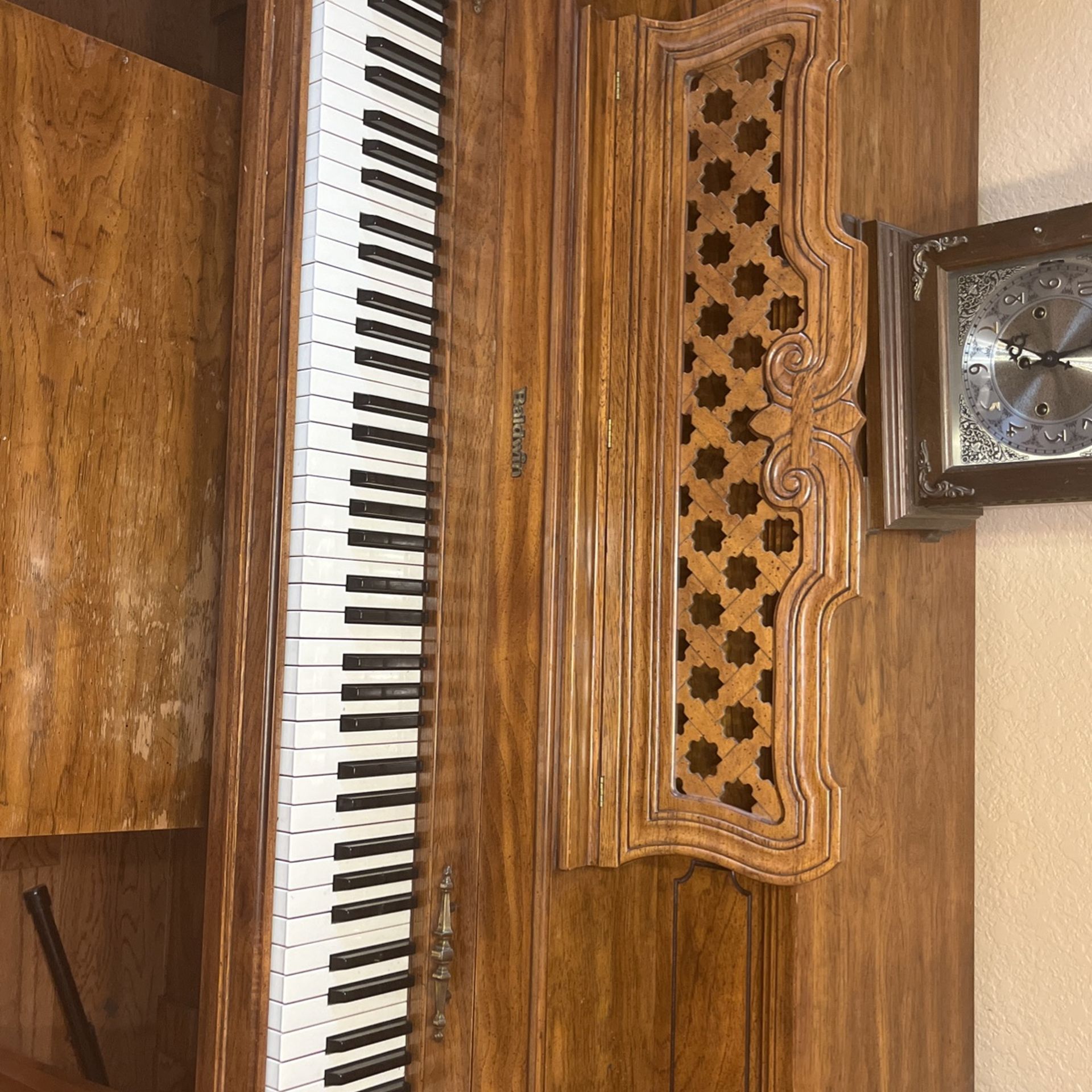 Antique Baldwin Piano Good Condition
