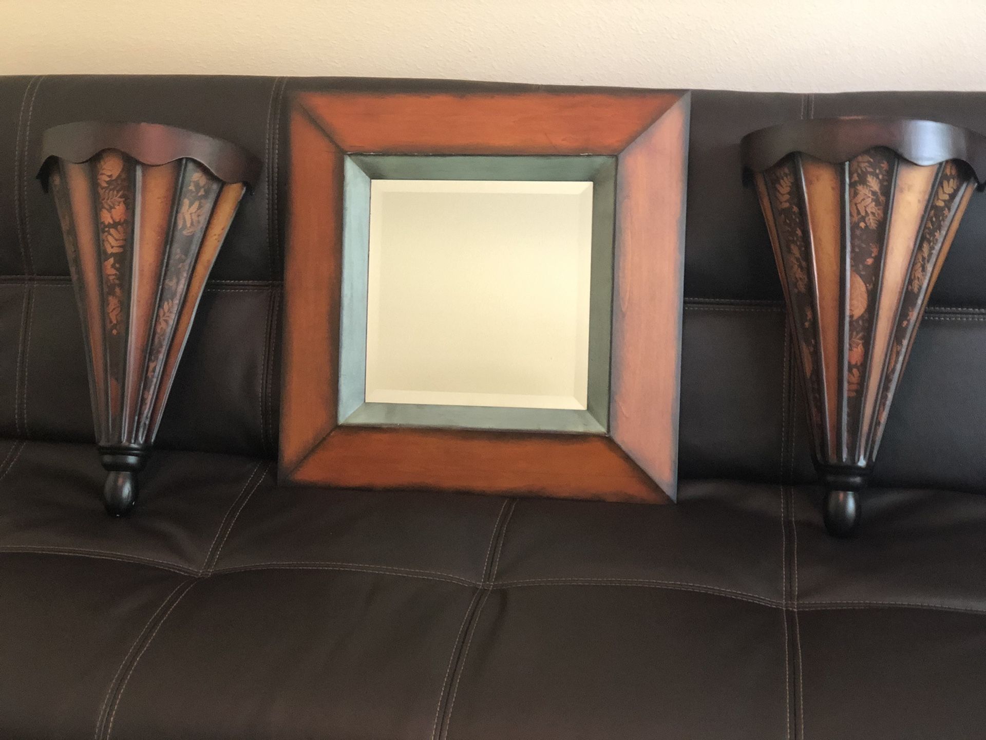 Mirror and 2 sconces