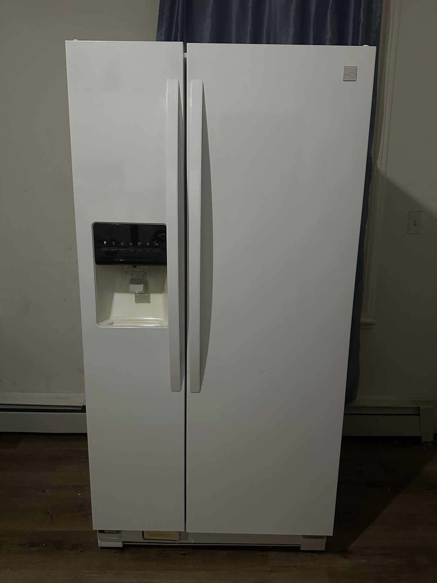 Refrigeradora Kenmore Side by Side con Ice Maker 