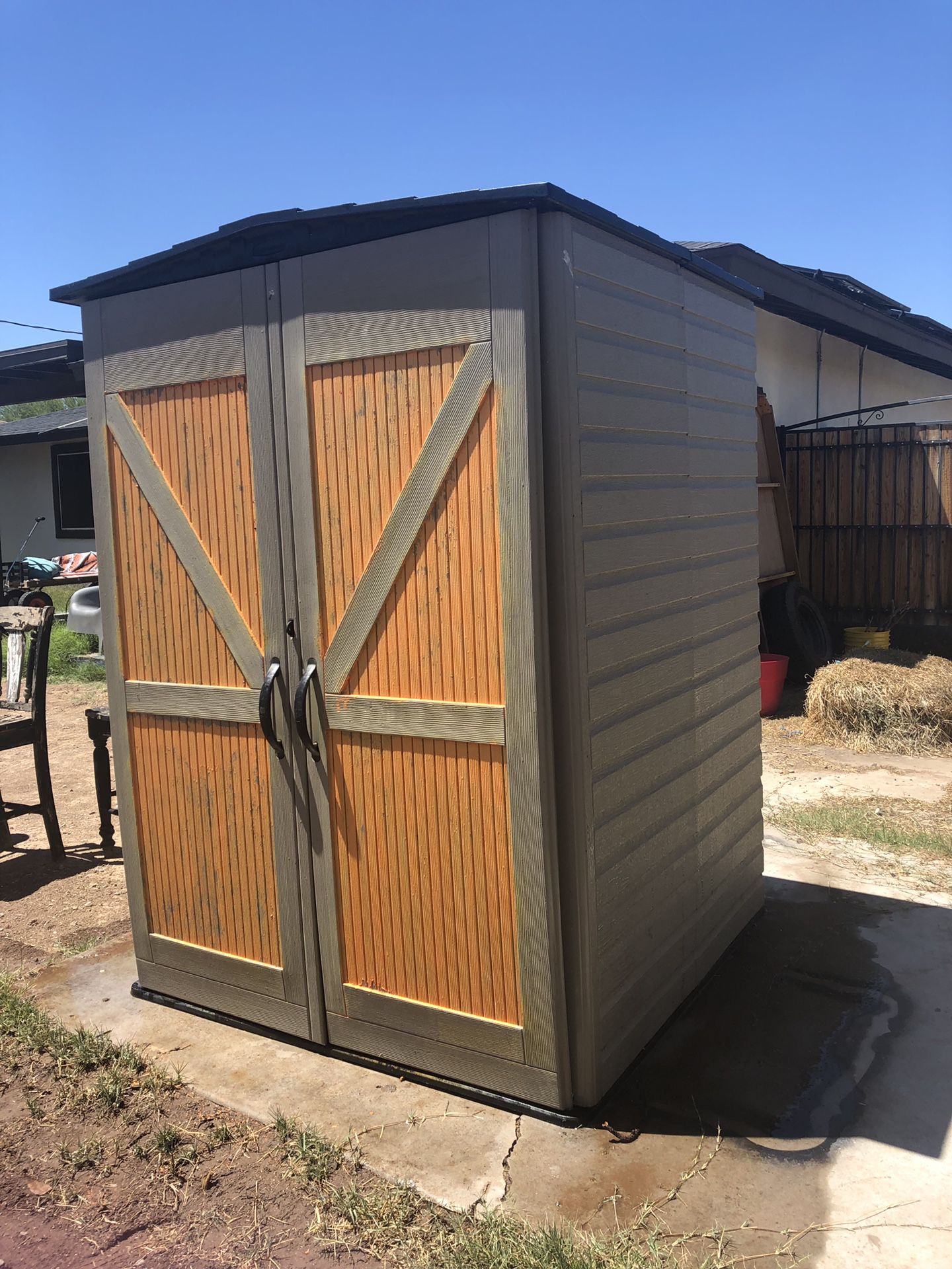 Rubbermaid shed