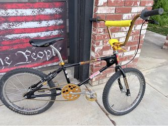 79 Mongoose motomag black 20”