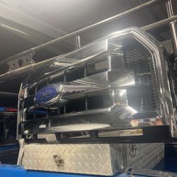 2017 Ford F 250 Grill