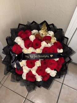 Ramo Buchon Roses Flower Bouquet