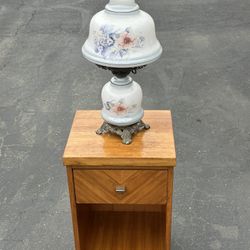 Gone With The Wind Lamp And Nightstand 