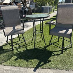 Patio table with 2 chairs