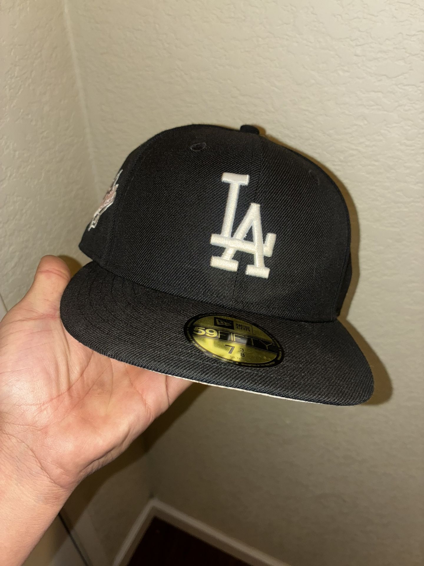 Limited Edition LA Black MLB Hat