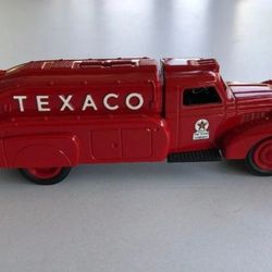 1939 Dodge Airflow Texaco Collectors Series #10 Locking Coin Bank Die Cast Metal