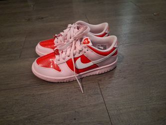 Nike Dunk Low Pink Valentines Day Edition 4.5y
