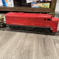 Antique Lionel Train Set – Collector’s Treasure with 22 Feet of Track