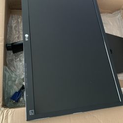 LG 20” Computer Monitor