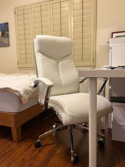White Office Comfortable Swivel Cushioned Chair