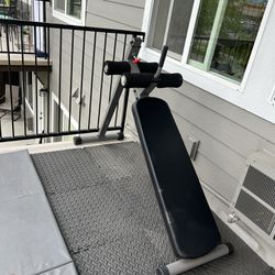 Decline abs Bench Like new $75 Mats Included