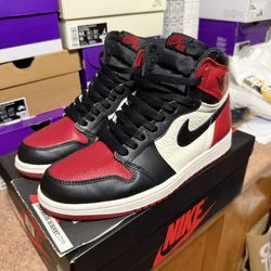 NIKE AIR JORDAN 1 BRED TOE Sz 8