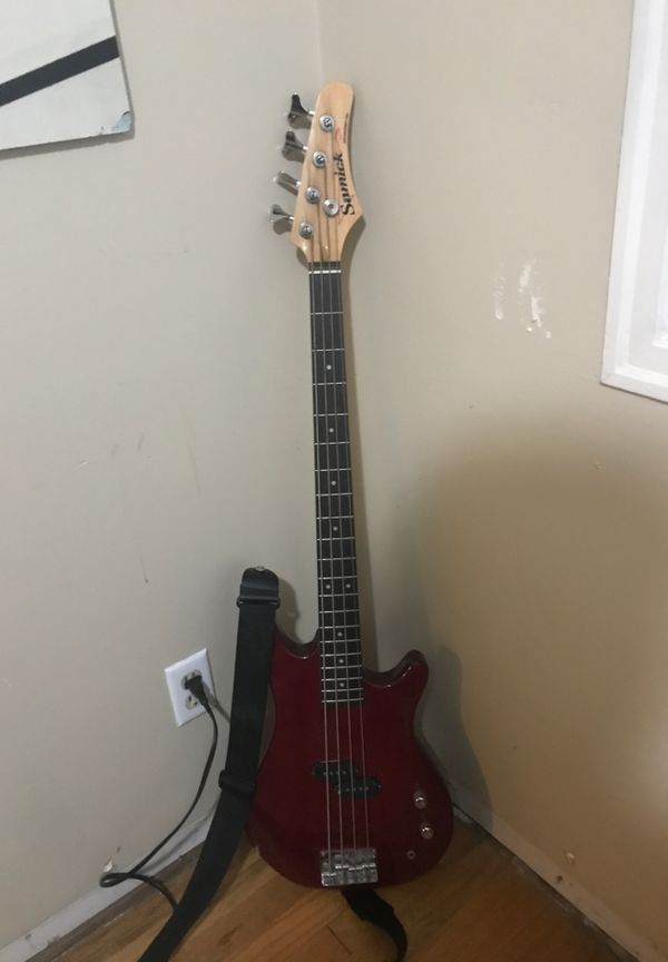 Samick bass guitar for Sale in Molalla, OR OfferUp