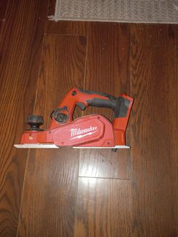 Milwaukee planer