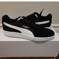 Puma Multiple Sizes Read Entire Description