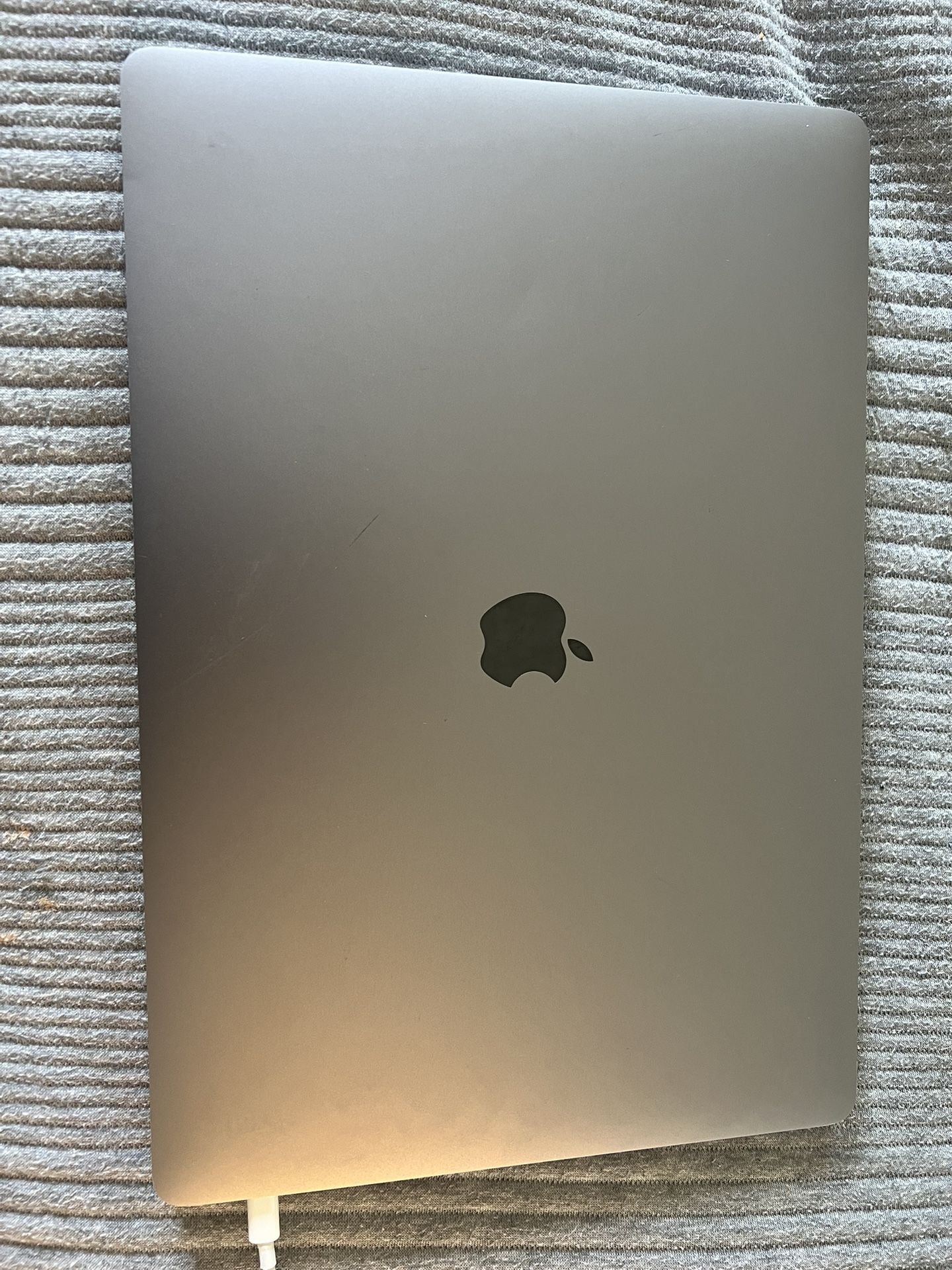 MacBook Pro 16 Inch 1TB w/ Charger