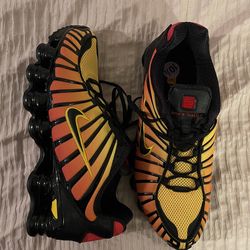 Nike shox TL