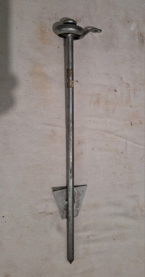 Dog Stake W/Bearing