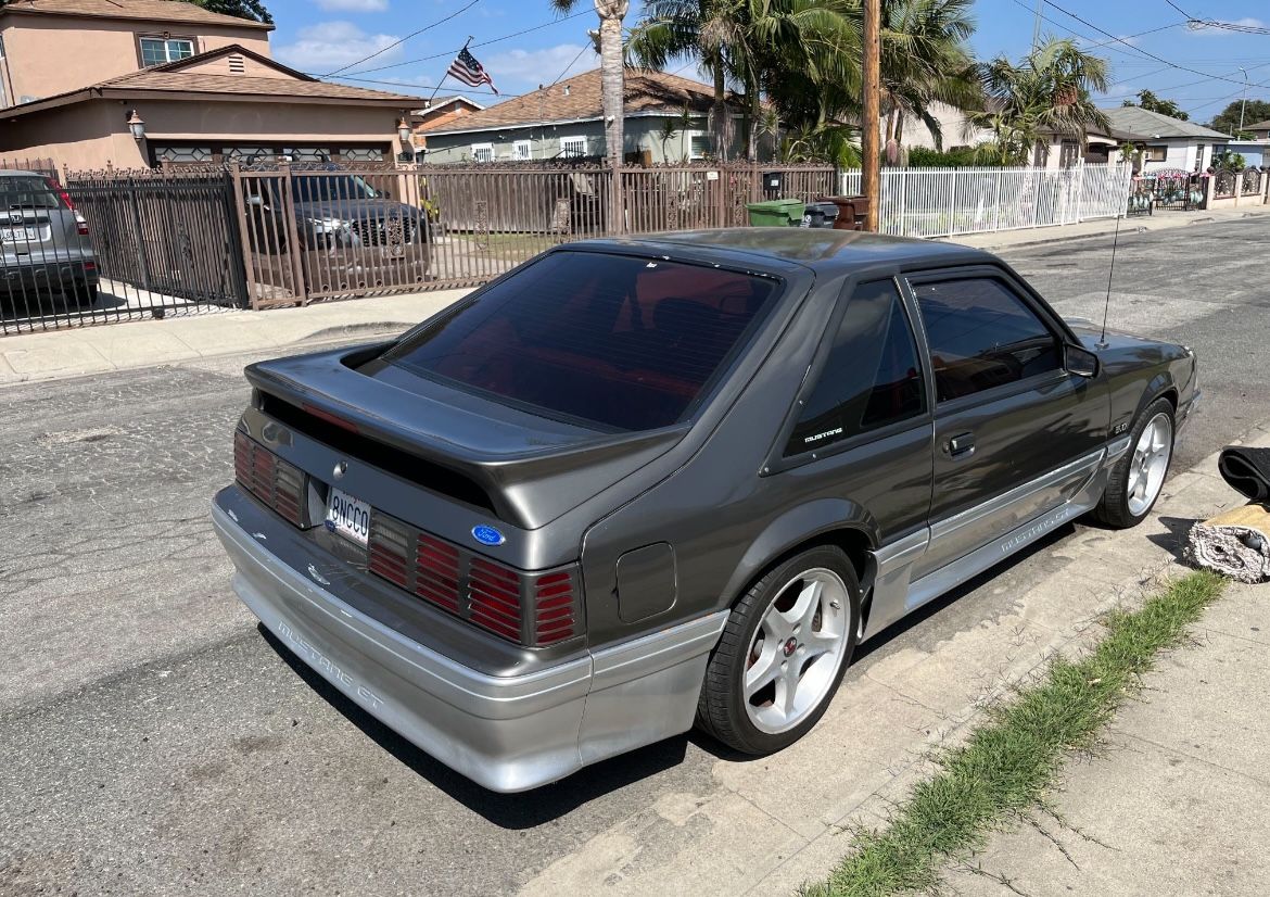 1990 Ford Mustang