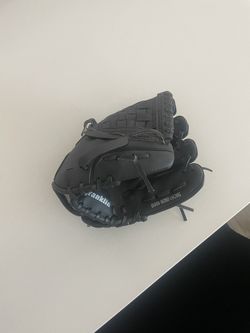 9” Franklin Right Hand Throw Glove
