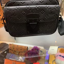 Louis Vuitton Purse Authentic 